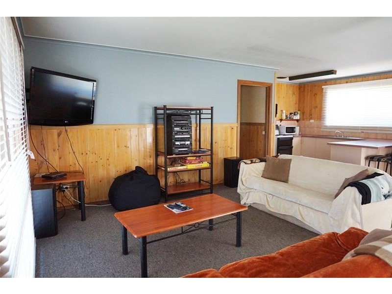 1 Cove Street, Loch Sport VIC 3851