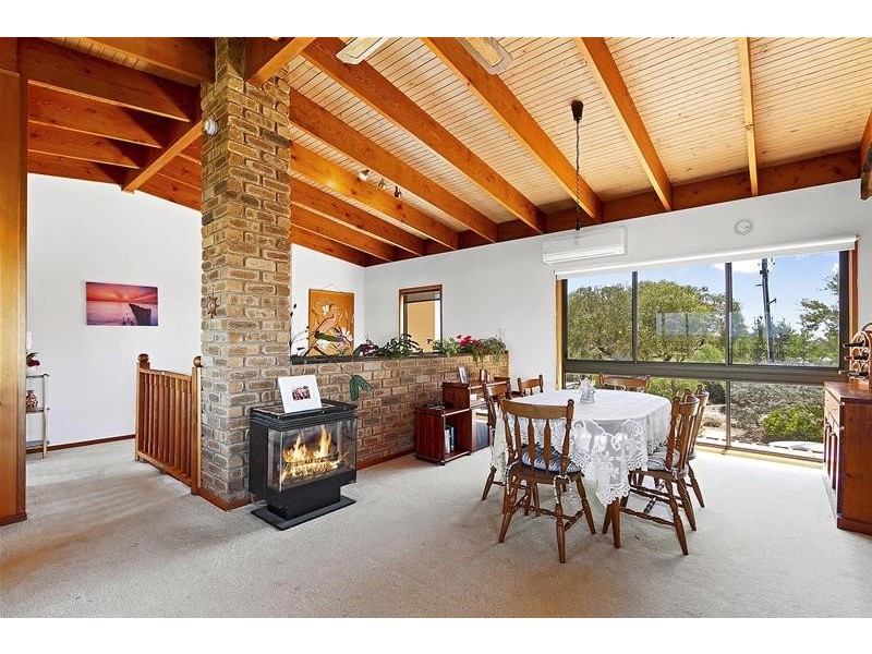 49 White Crescent, Loch Sport VIC 3851