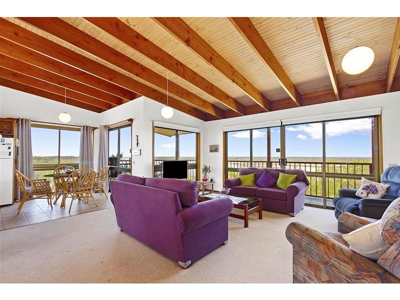 49 White Crescent, Loch Sport VIC 3851