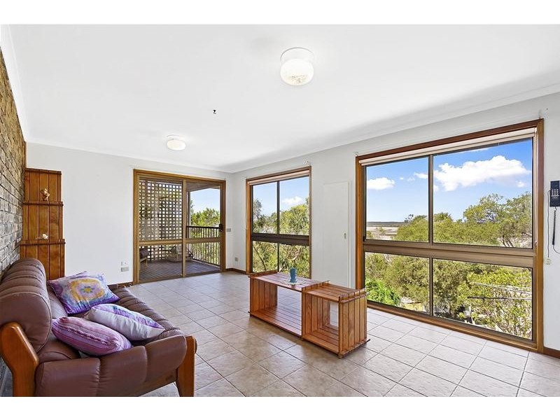 49 White Crescent, Loch Sport VIC 3851