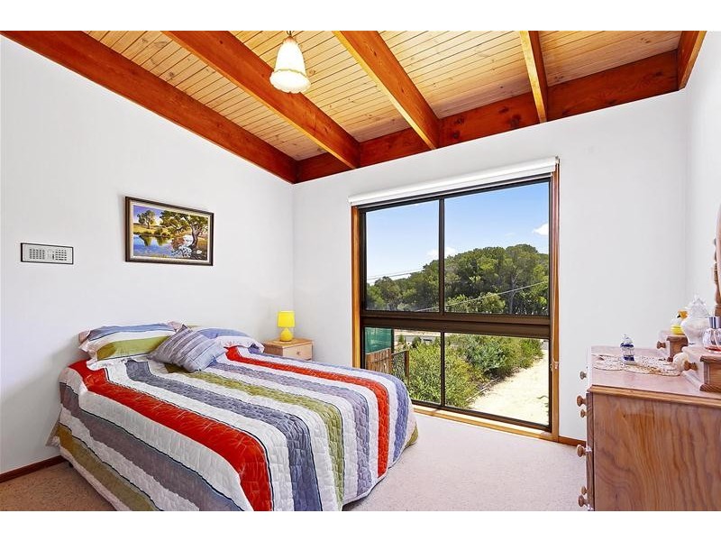 49 White Crescent, Loch Sport VIC 3851