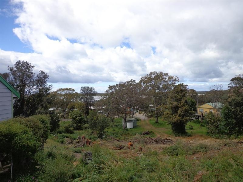 394 National Park Road, Loch Sport VIC 3851
