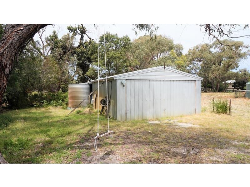 106 National Park Road, Loch Sport VIC 3851