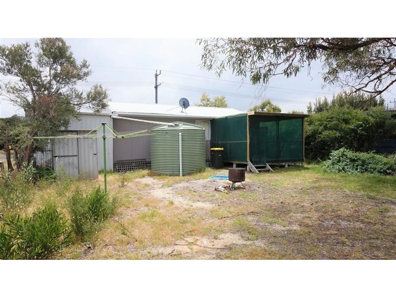 106 National Park Road, Loch Sport VIC 3851