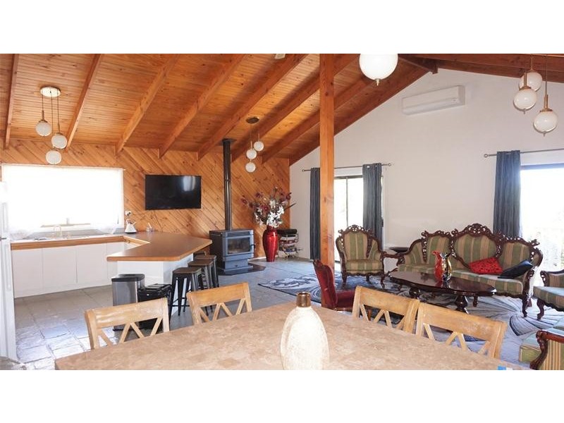 125 Toorak Avenue, Loch Sport VIC 3851