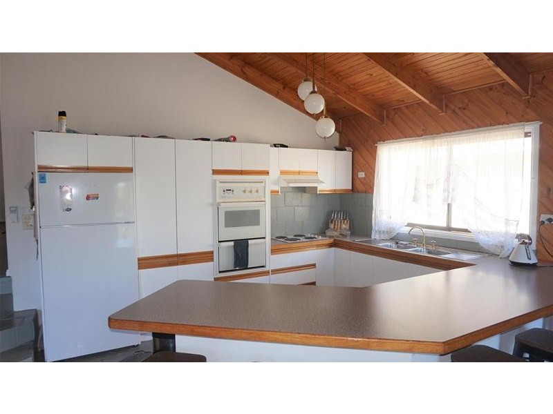 125 Toorak Avenue, Loch Sport VIC 3851