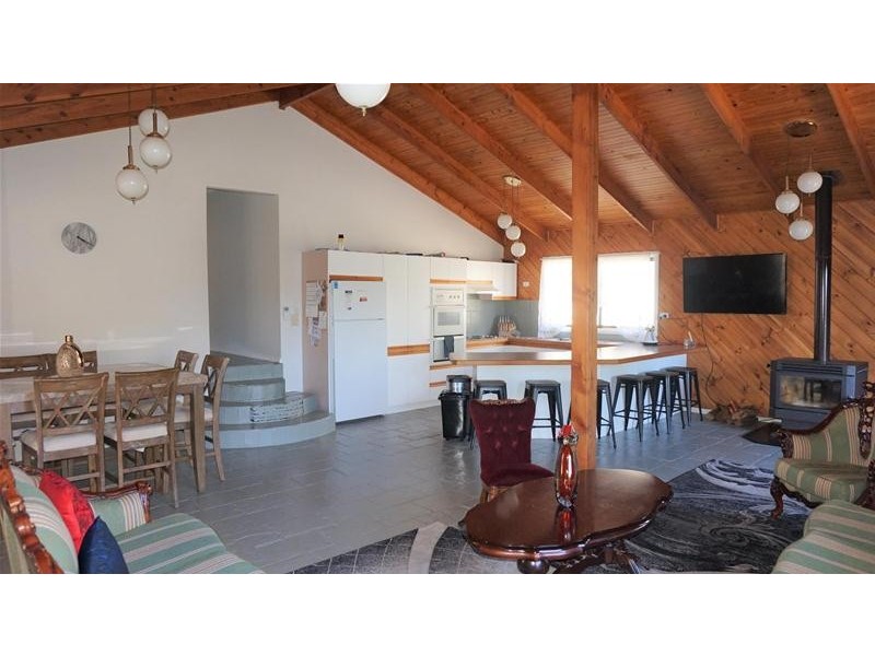 125 Toorak Avenue, Loch Sport VIC 3851