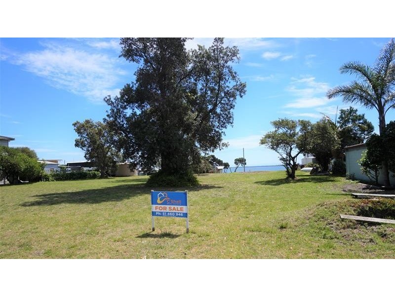 65 Fisher Parade, Loch Sport VIC 3851