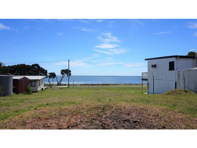 65 Fisher Parade, Loch Sport VIC 3851