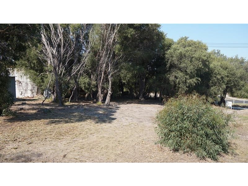 97 Wattle Grove, Loch Sport VIC 3851