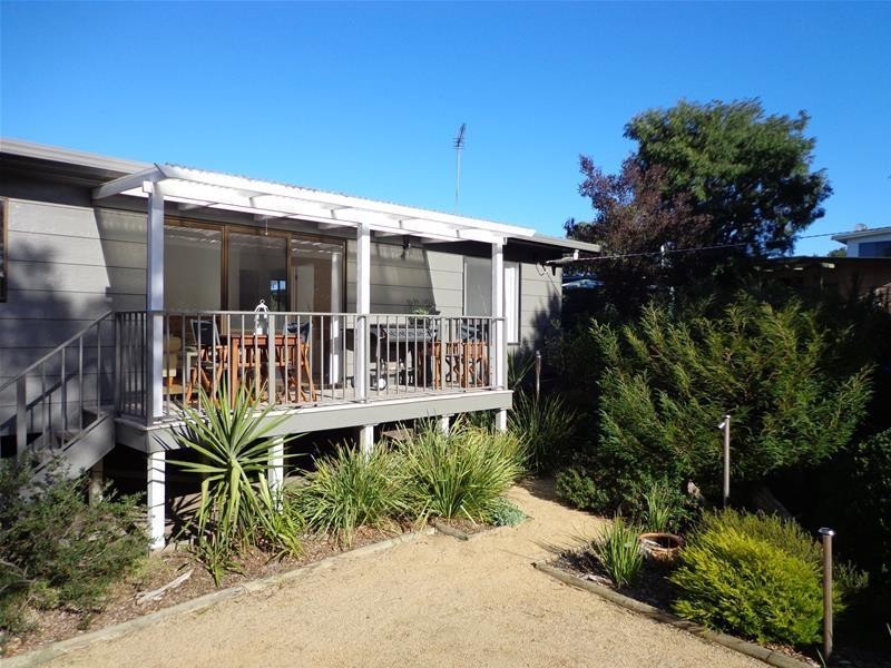 44 Bernadette Avenue, Loch Sport VIC 3851