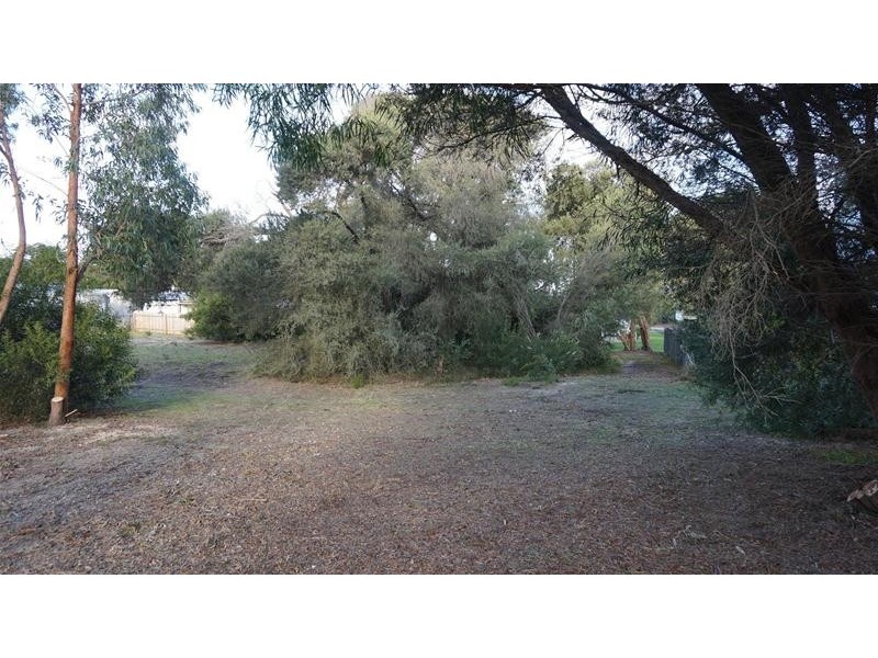 56 Wattle Grove, Loch Sport VIC 3851