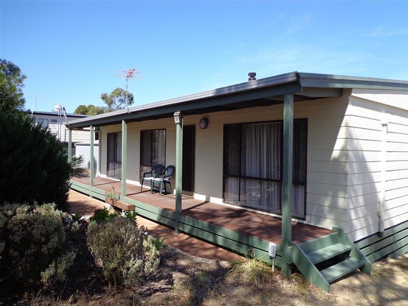 23 Banksia Street, Loch Sport VIC 3851