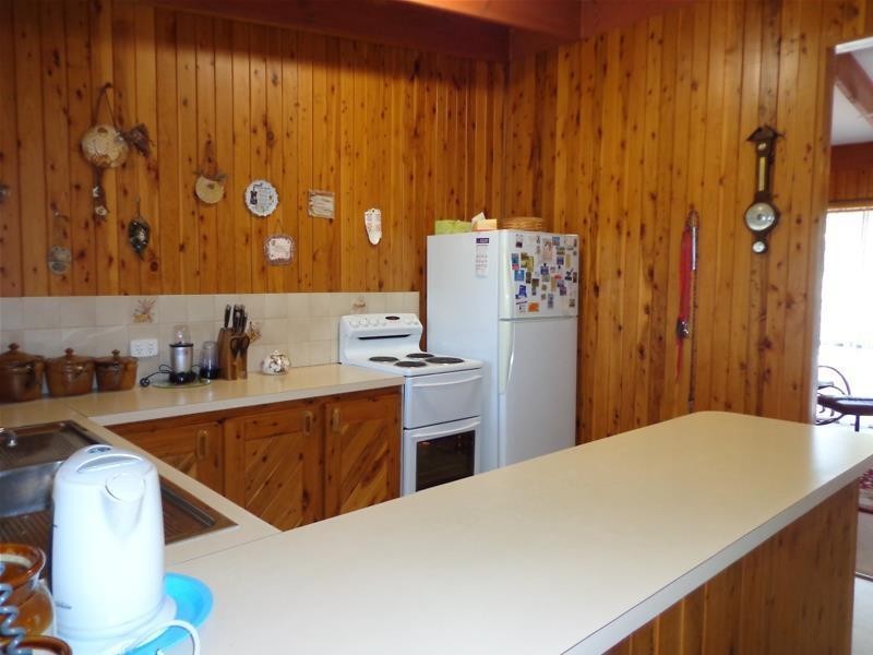 23 Banksia Street, Loch Sport VIC 3851