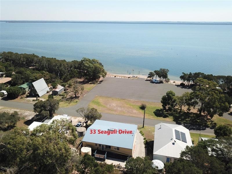33 Seagull Drive, Loch Sport VIC 3851