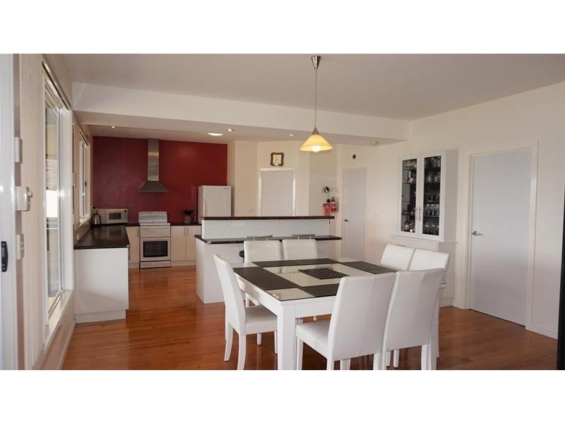 33 Seagull Drive, Loch Sport VIC 3851