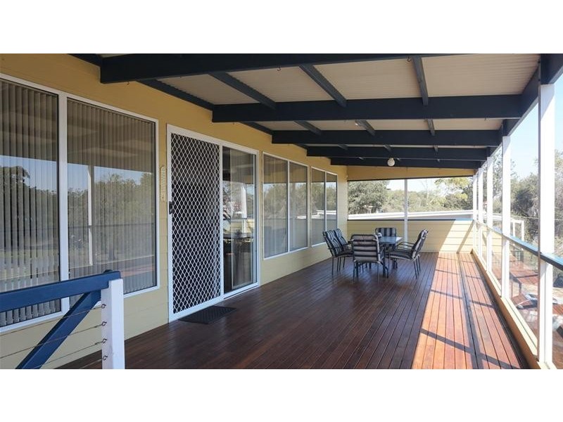 33 Seagull Drive, Loch Sport VIC 3851