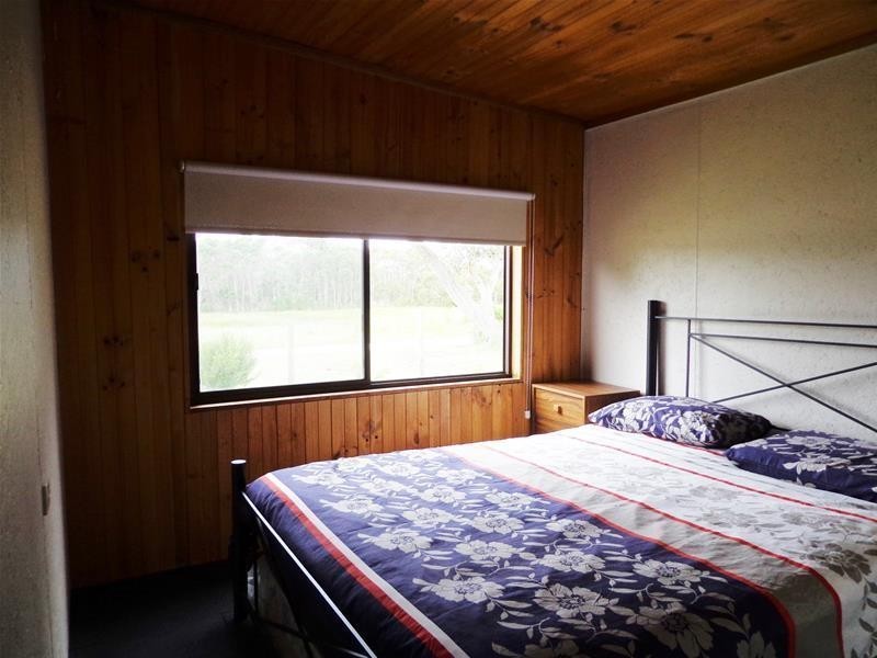 43 Centre Road, Loch Sport VIC 3851