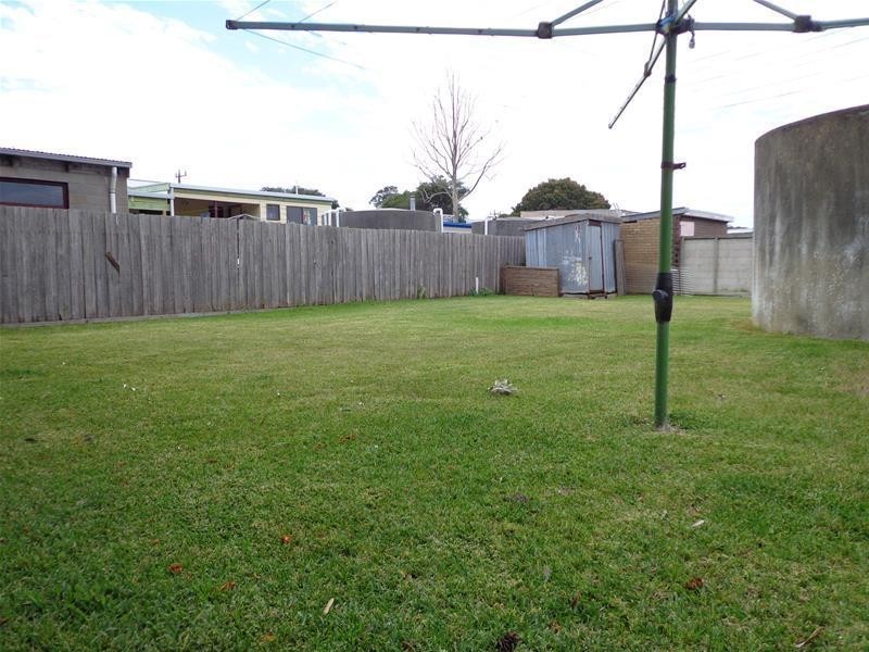 43 Centre Road, Loch Sport VIC 3851