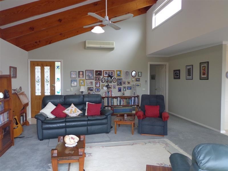 101 Toorak Avenue, Loch Sport VIC 3851