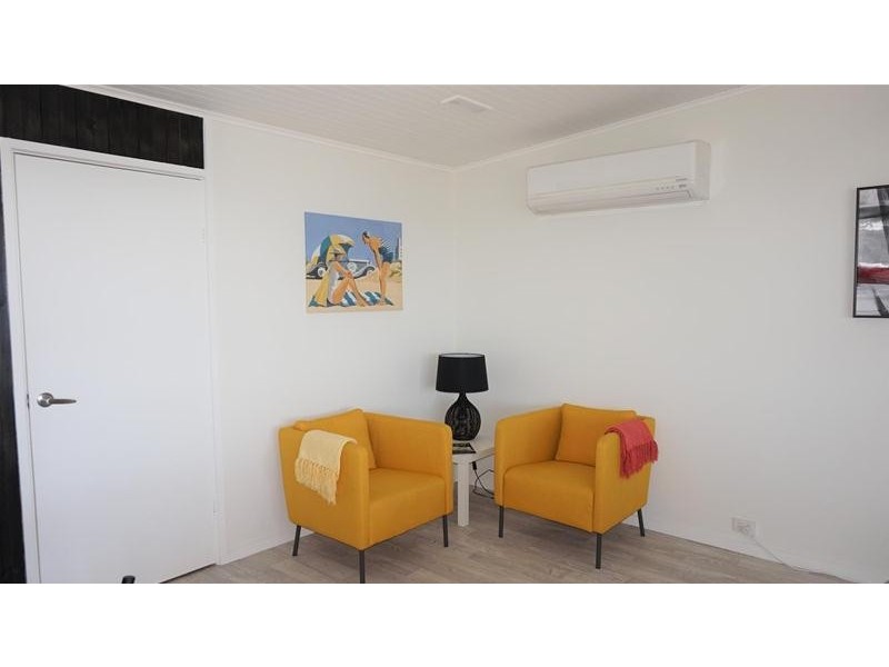 99 Wattle Grove, Loch Sport VIC 3851