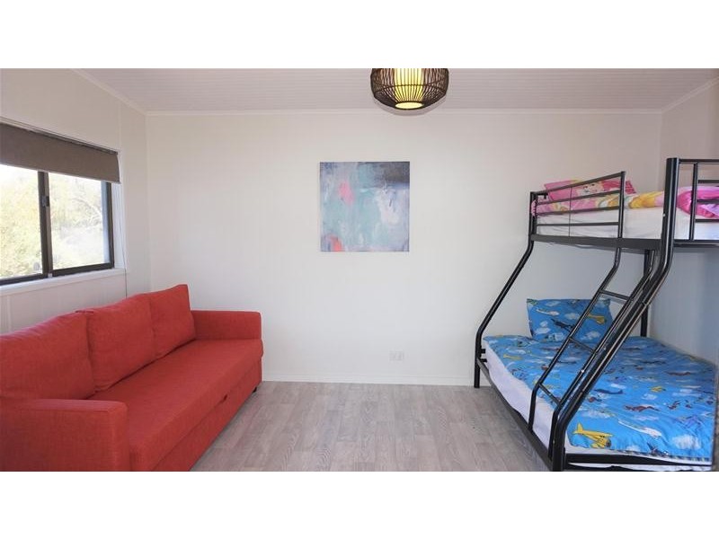 99 Wattle Grove, Loch Sport VIC 3851