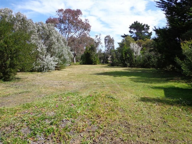 26 Christopher Court, Loch Sport VIC 3851