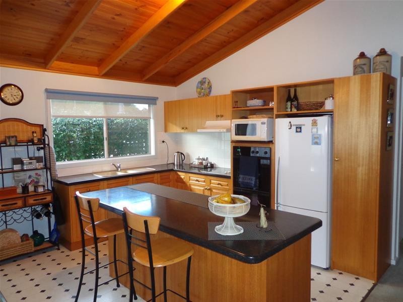 55 Victoria Street, Loch Sport VIC 3851