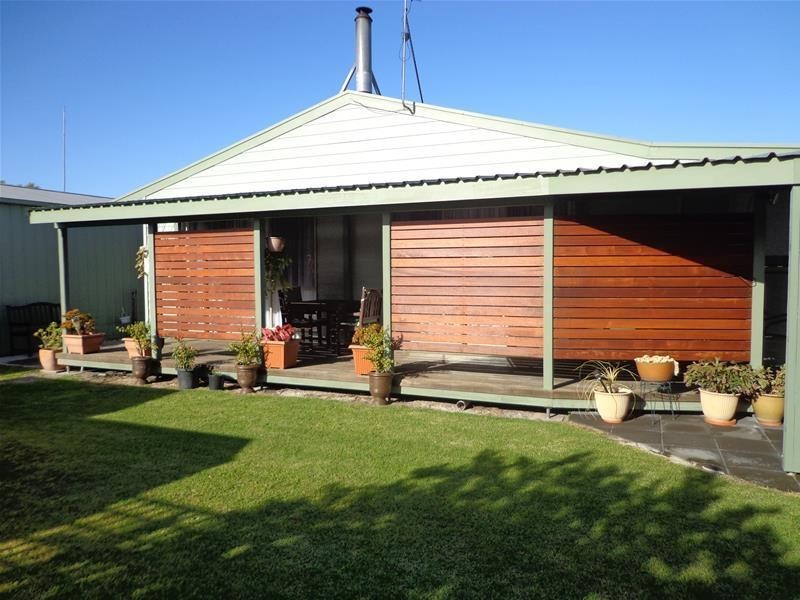 55 Victoria Street, Loch Sport VIC 3851