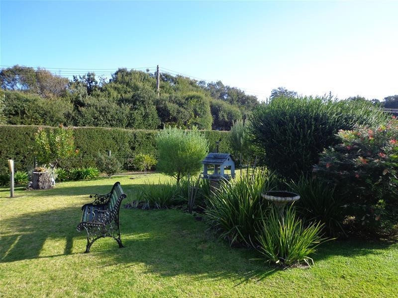 55 Victoria Street, Loch Sport VIC 3851