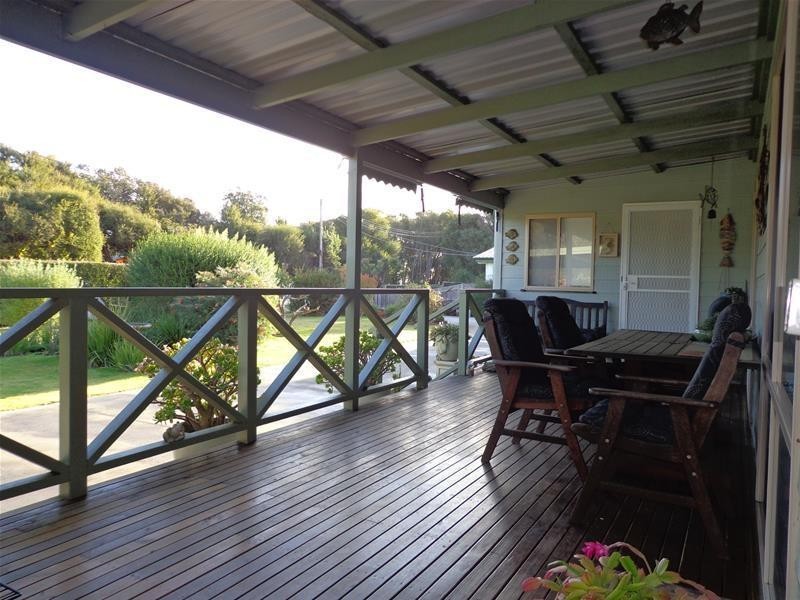 55 Victoria Street, Loch Sport VIC 3851