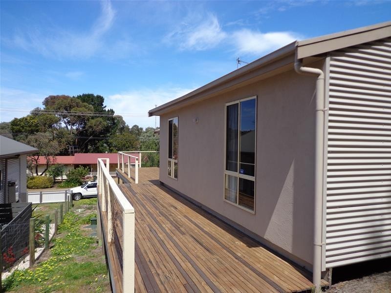 73 Toorak Avenue, Loch Sport VIC 3851