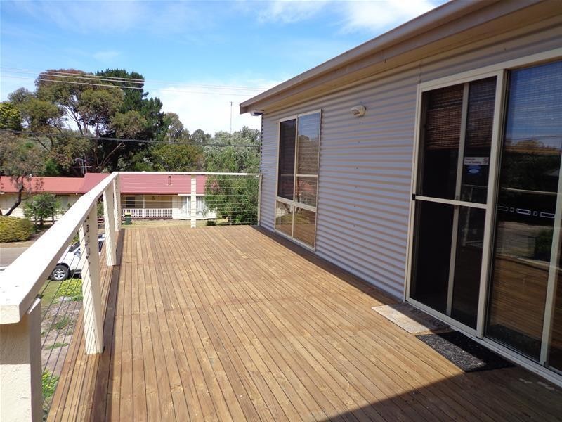 73 Toorak Avenue, Loch Sport VIC 3851