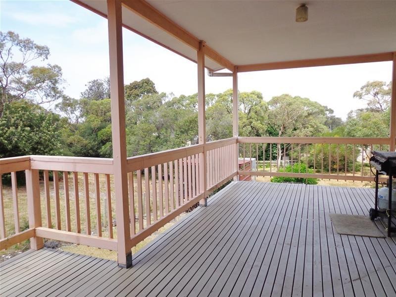 42 Goodlett Avenue, Loch Sport VIC 3851