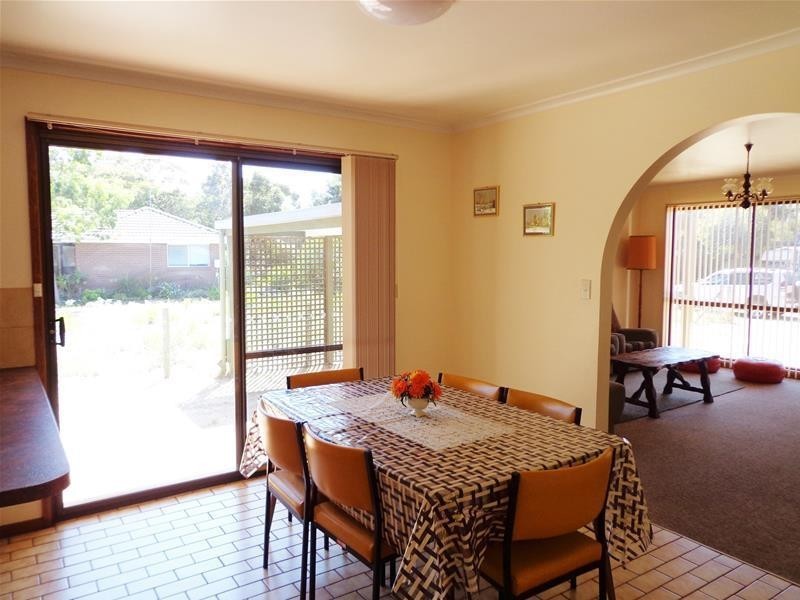 77 National Park Road, Loch Sport VIC 3851