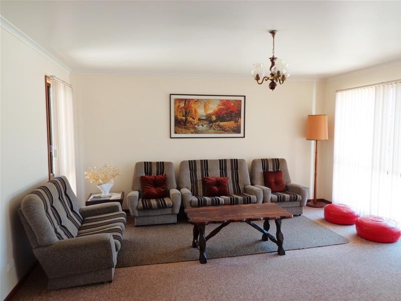 77 National Park Road, Loch Sport VIC 3851