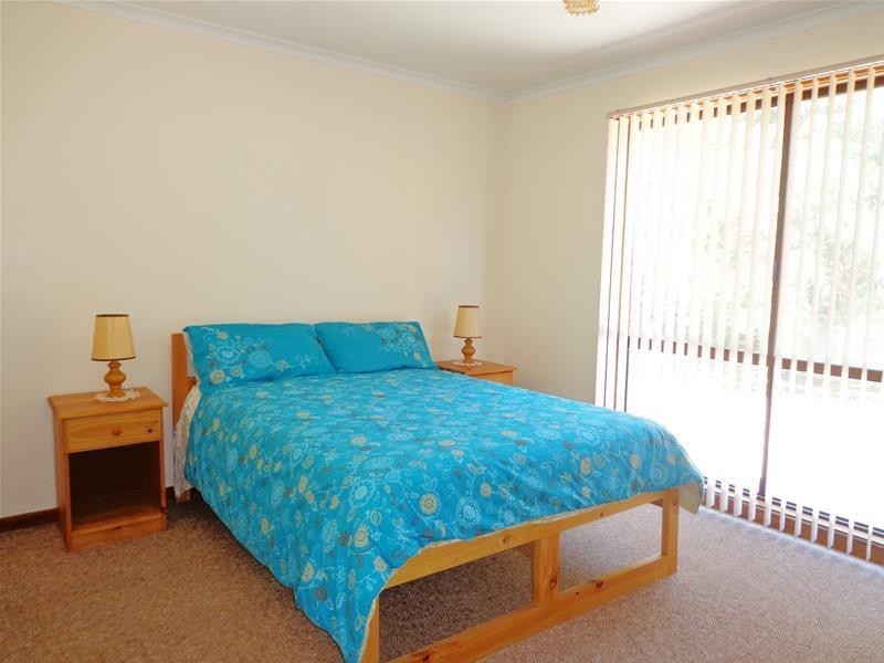 77 National Park Road, Loch Sport VIC 3851