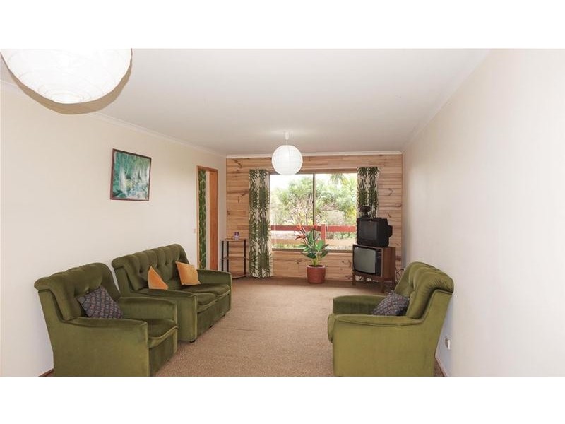 6 Pelican Street, Loch Sport VIC 3851