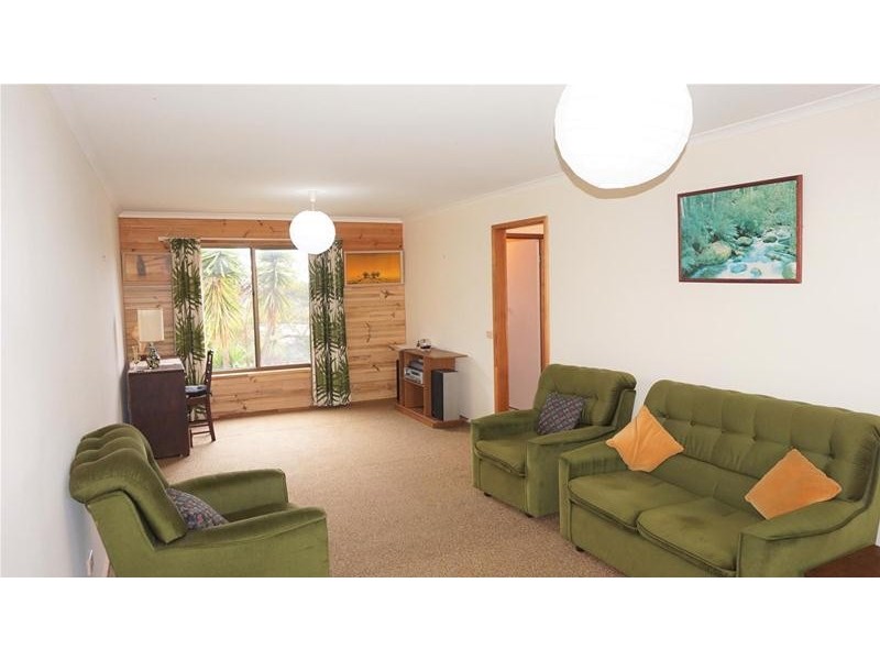 6 Pelican Street, Loch Sport VIC 3851