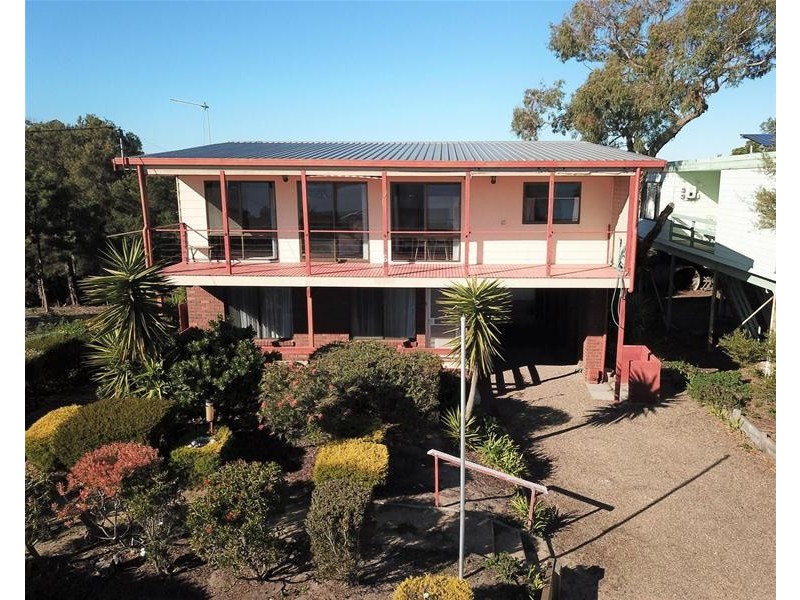 6 Pelican Street, Loch Sport VIC 3851
