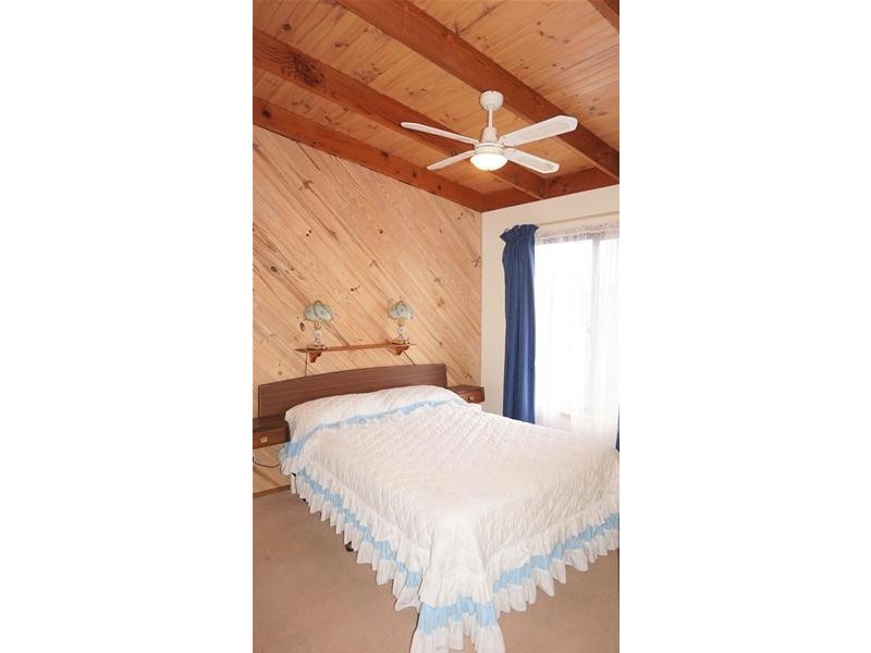 6 Pelican Street, Loch Sport VIC 3851