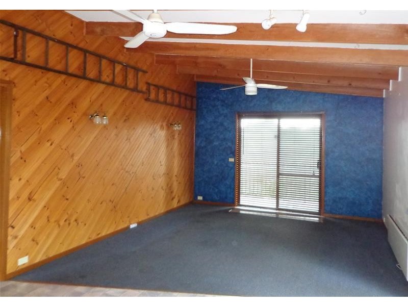 47 Astro Avenue, Golden Beach VIC 3851