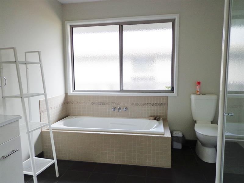 32 Victoria Street, Loch Sport VIC 3851