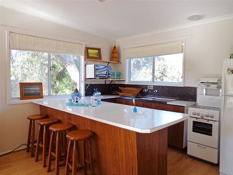 41 Victoria Street, Loch Sport VIC 3851