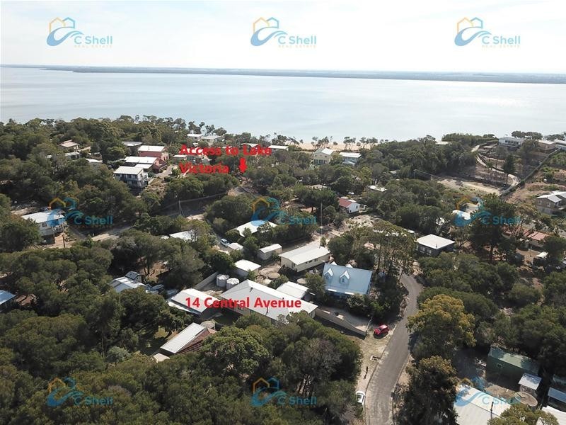 14 Central Avenue, Loch Sport VIC 3851