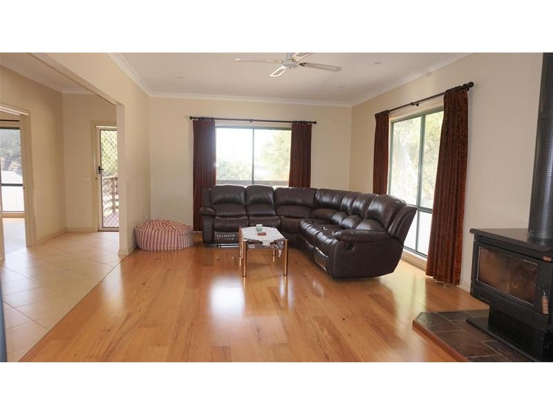 14 Central Avenue, Loch Sport VIC 3851