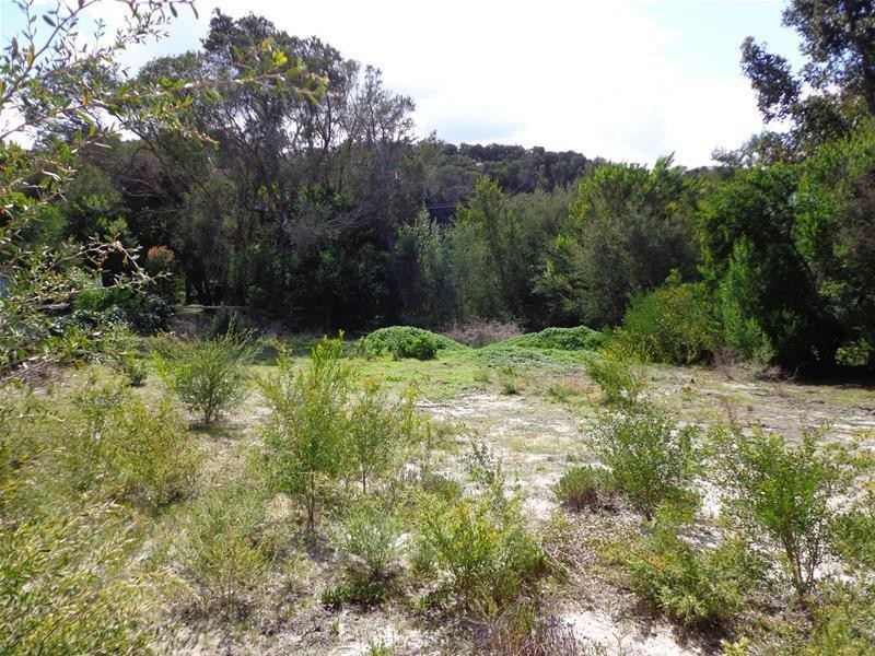 9 Central Avenue, Loch Sport VIC 3851