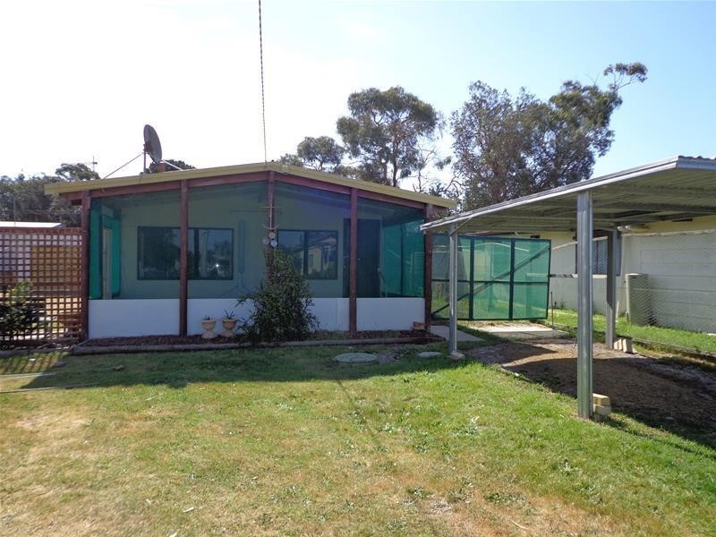 61 Sanctuary Road, Loch Sport VIC 3851