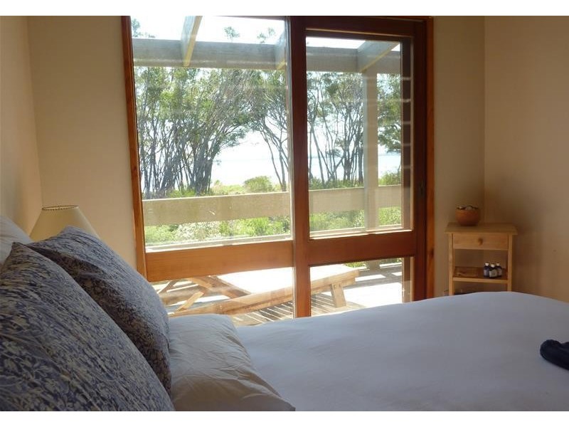 14 Seagull Drive, Loch Sport VIC 3851