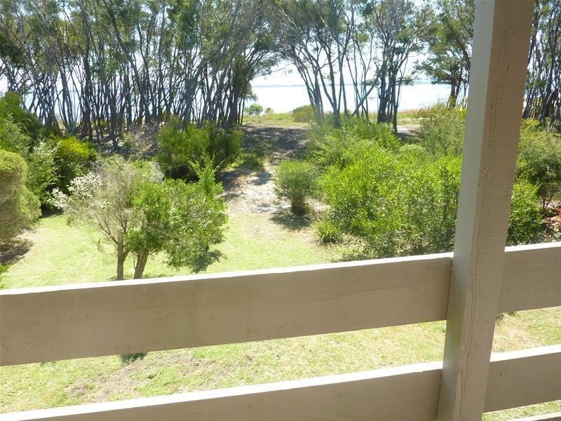 14 Seagull Drive, Loch Sport VIC 3851